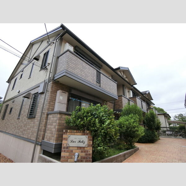 ラル フェリスの外観画像