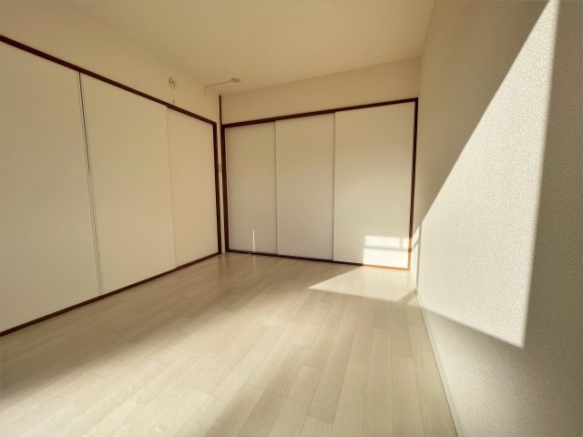 エストフレアＢ棟0202号室 使いやすいリビングです