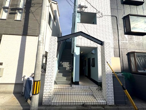 領家レジデンス エントランス