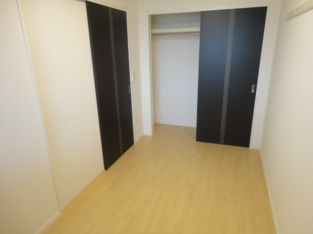 Ｂｌａｎｃ・Ｌｅｙｓｉｎ（ブラン・レザン） 洋室(４．５帖)