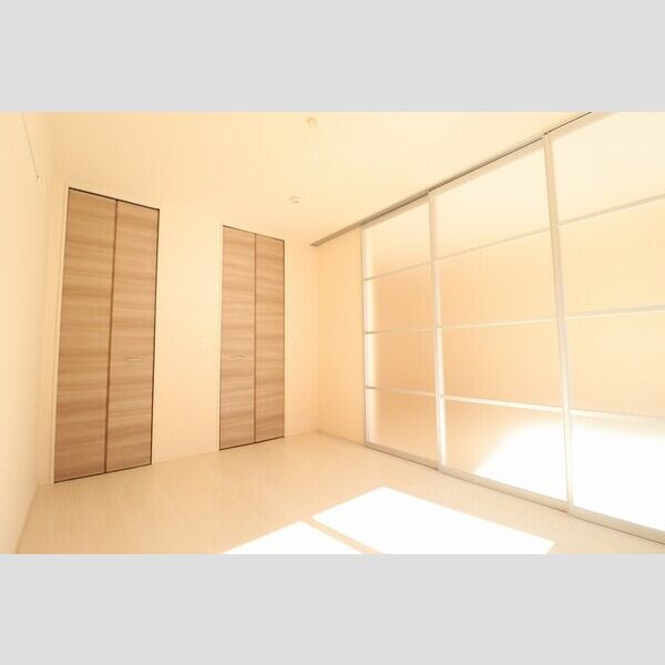 リラ・クレール102号室 洋室