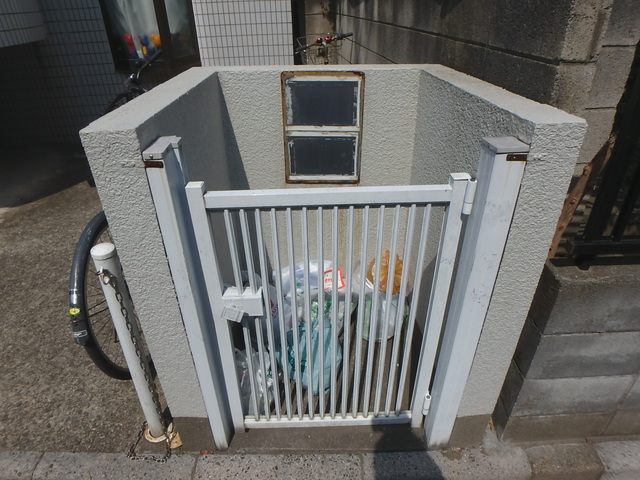 レジデンスＫ・Ｓ0205号室 ごみ置場