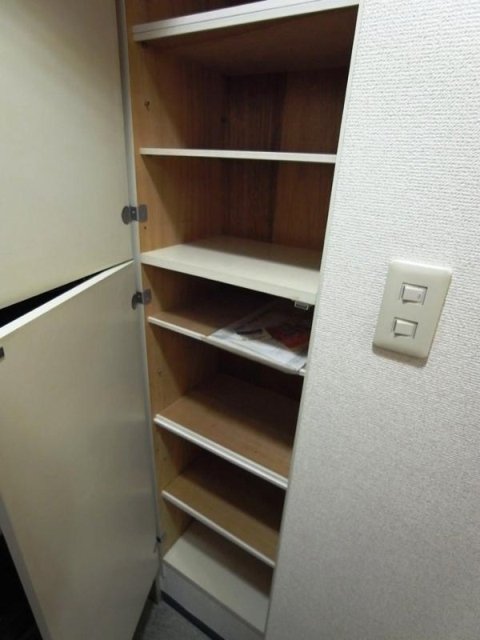 アドリーム千駄木 靴入