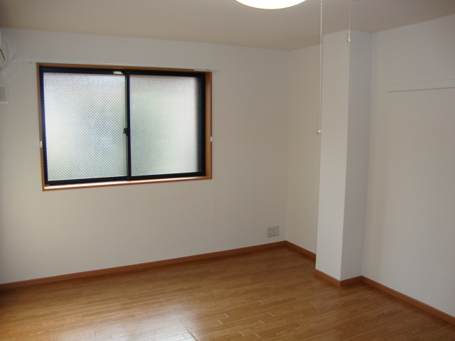 コンフォース弐番館 洋室