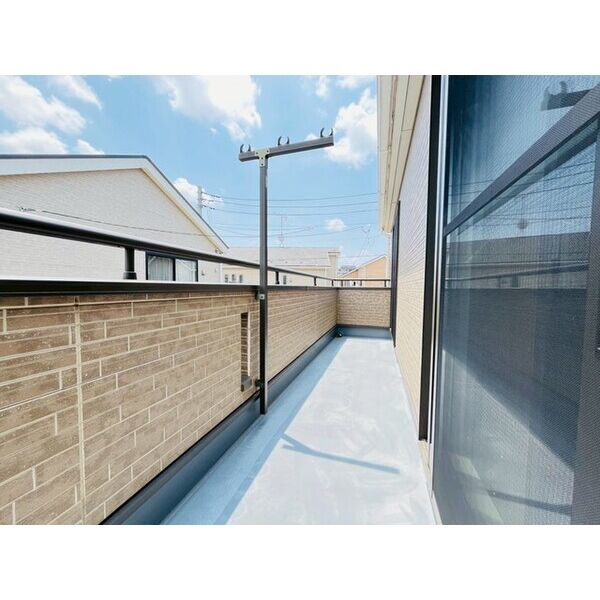 クレイドルガーデン富士見市鶴瀬東第7　1号棟0001号室 バルコニー