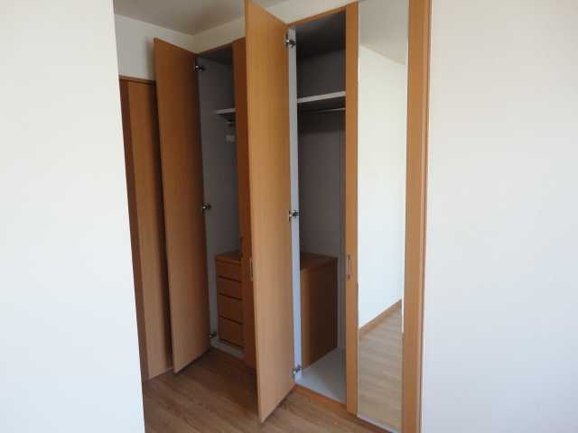 Ｗｅｓｔ　Ｈｉｌｌｓ　（ウェスト　ヒルズ） クローゼット（イメージ）