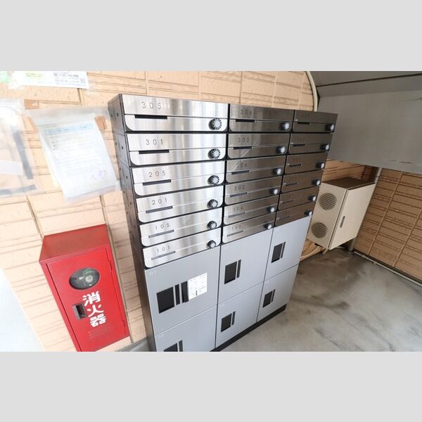 カステロ・デ・グロリア 集合ポスト宅配ボックス