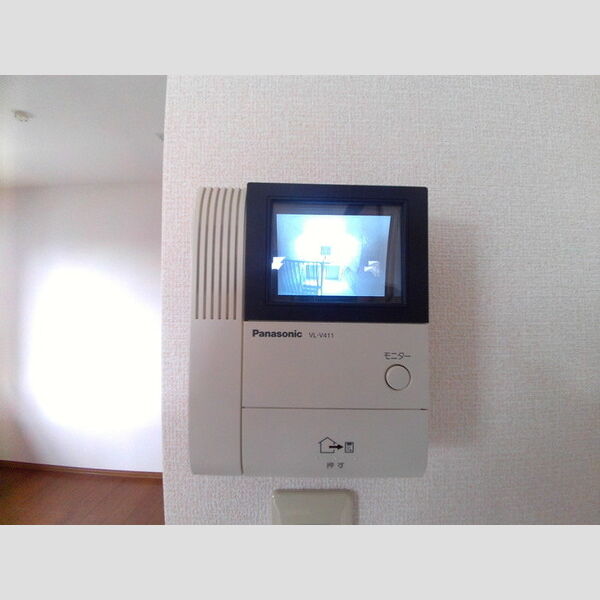 リビングタウン大和南　A テレビ付インターホン