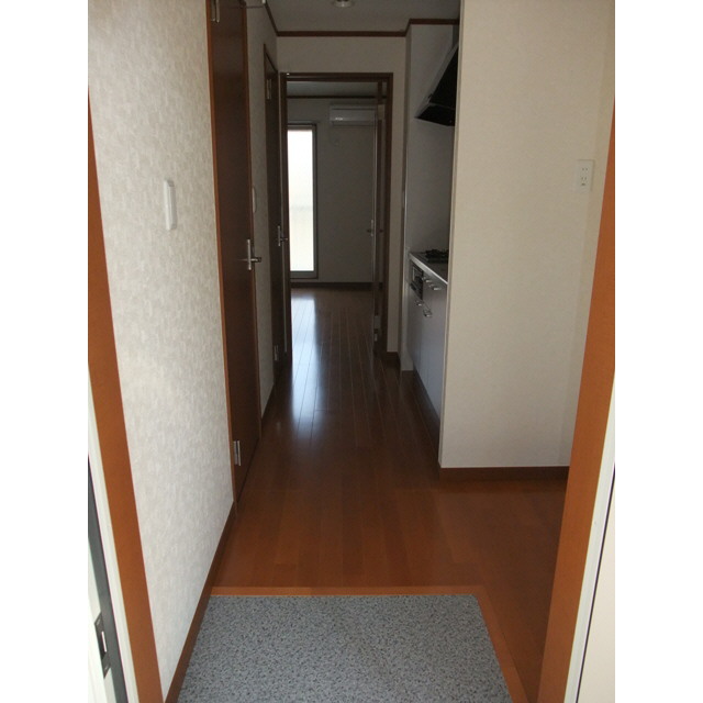 アムール Ciliegio102号室 玄関