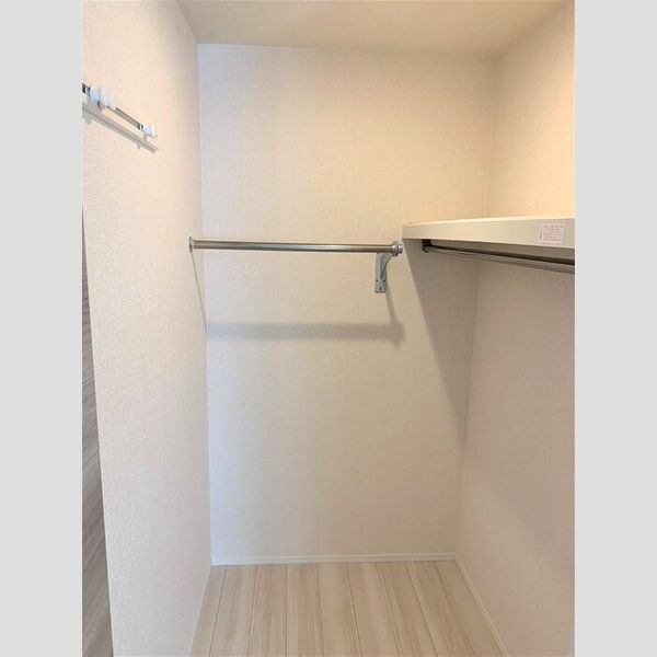 Miele南越谷103号室 ウォークインクローゼット