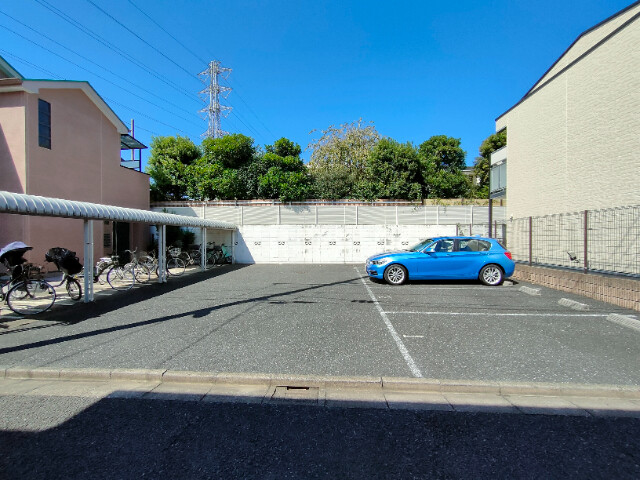 コンフォートM＆N 駐車場