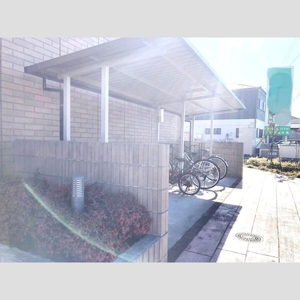 マーヴェラス 駐輪場