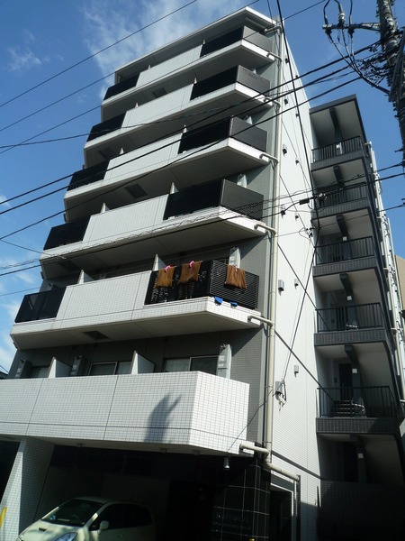 ラフィスタ横浜吉野町 外観