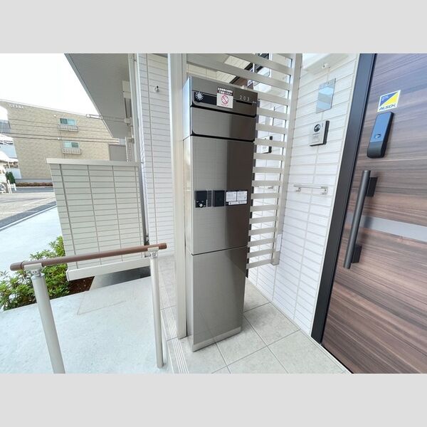 リビエラ　Ⅱ 各部屋宅配BOX付き