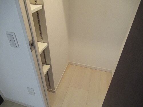 グローベル　ザ・スイート横浜プレミア ウォークインクロゼット