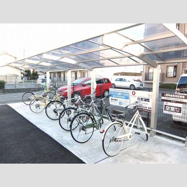 ペール メール メゾン 周辺