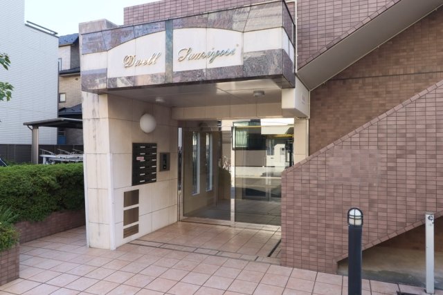 ドエル住吉1階 エントランス