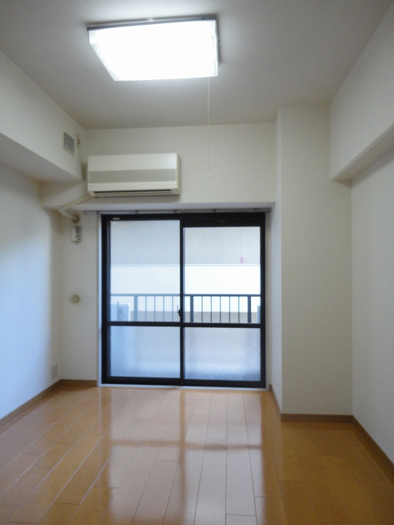 クリオ阪東橋壱番館 リビング