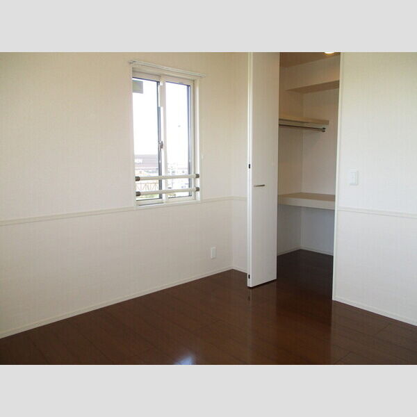 マーレ金田305号室 洋室