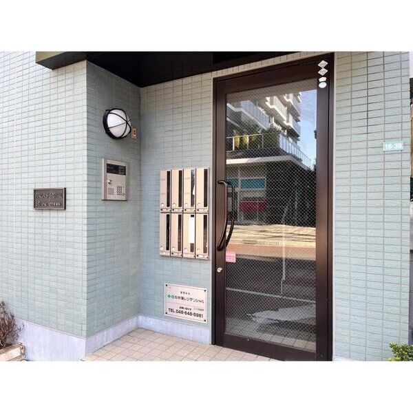 パレ・ロワイヤル エントランス