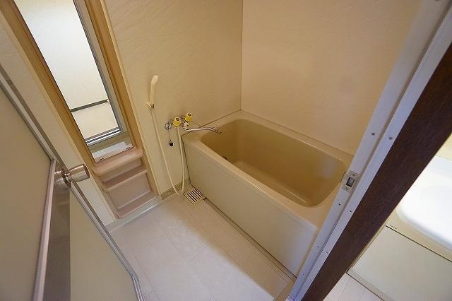 ピア・グランデ弐番館2階 同建物別部屋の参考画像