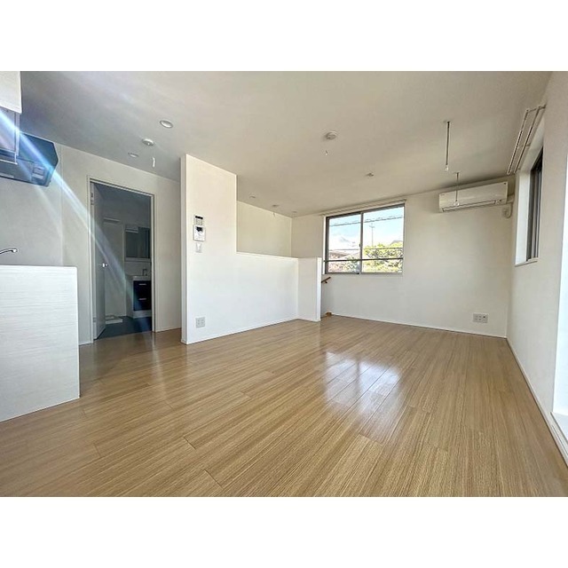 FORESTONEF号室 全室２面採光★室内綺麗です。