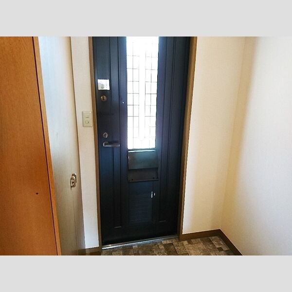 パークイースト・ウエスト　E/W 玄関