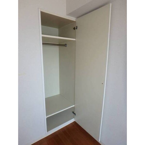 メゾン・ド・コンテス0612号室 収納