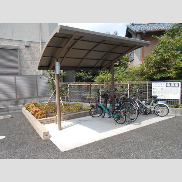 CHコート 駐輪場