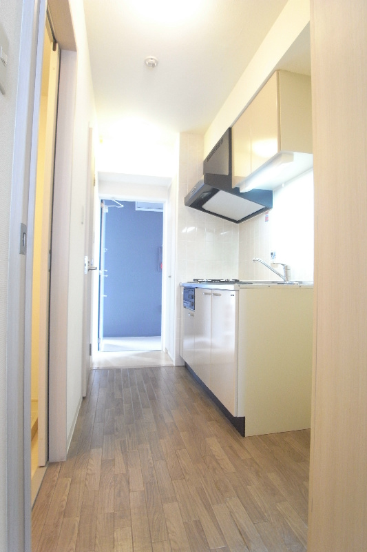 アンダーフォレスト 内観