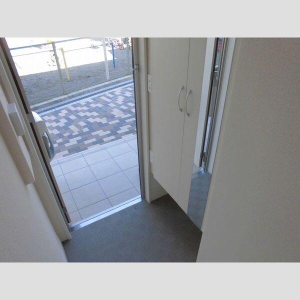 ラマージュⅥ 玄関