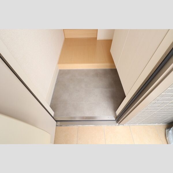 スピカ203号室 玄関