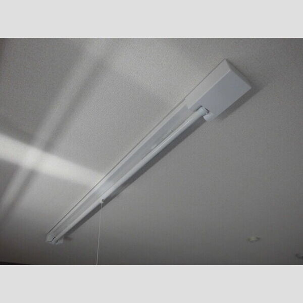 グランデB203号室 室内物干し