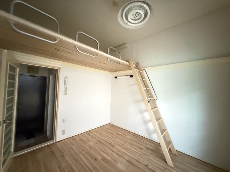 イエローキャッスル 寝室