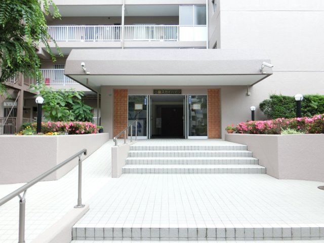 小島スカイハイツ エントランス