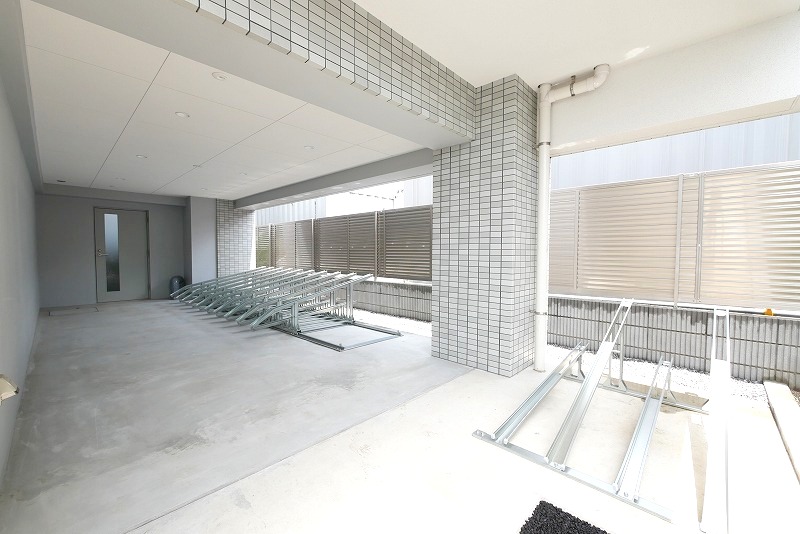 ペアパレス六町2号館3階 外観