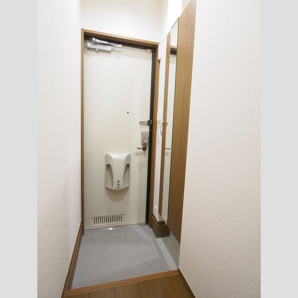 BRYANT PARK　A203号室 玄関