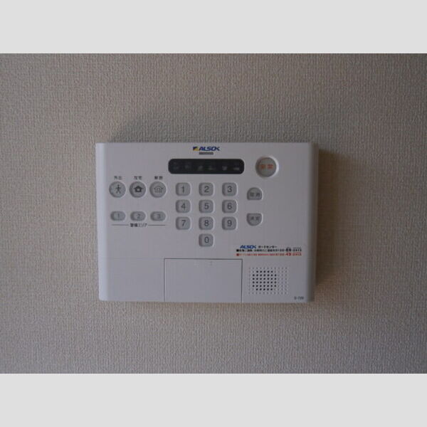 ラ・ゼルコバ101号室 部屋設備