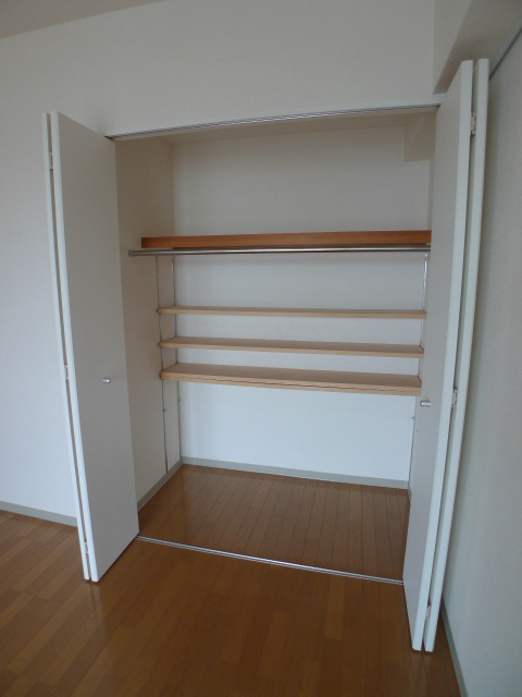 ミレニティ中山 収納