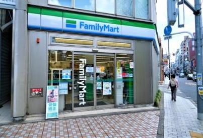 grandir201号室 【コンビニエンスストア】ファミリーマート　国立駅南口店まで199ｍ