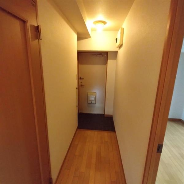 ウィル101号室 玄関