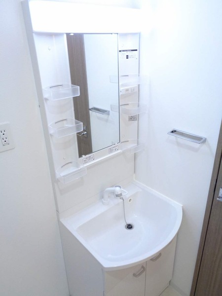 ラフィスタ横浜黄金町304号室 洗面