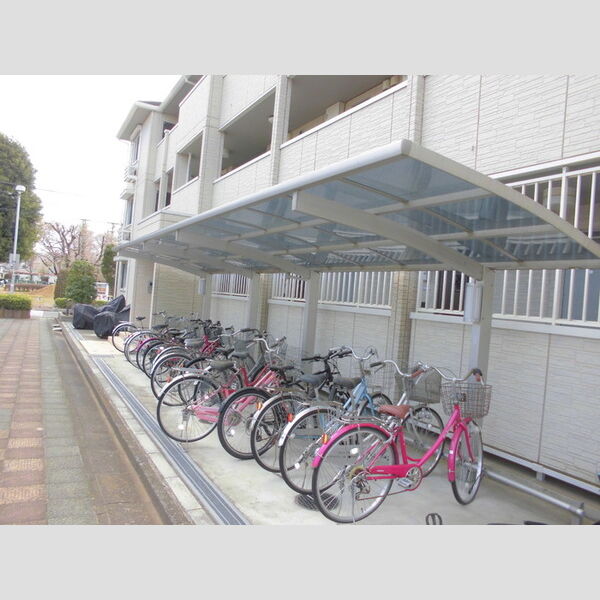 アルプス 駐輪場
