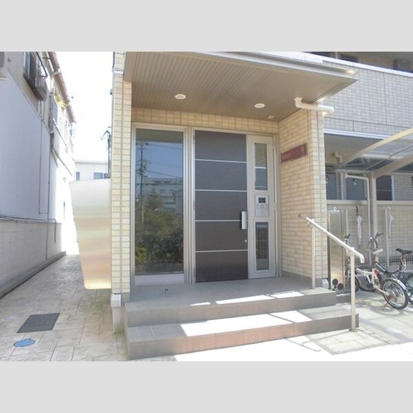 グランフィールドⅢ307号室 エントランス