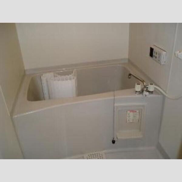 ル・ヴェール　壱・弐番館1-101号室 ル・ヴェール壱・弐番館 浴室