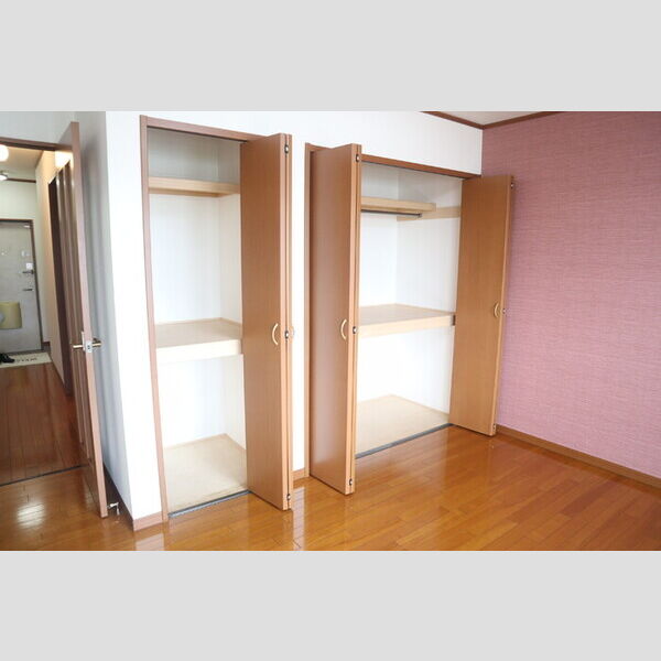 トップヒルズ若宮205号室 クローゼット