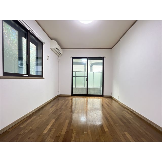 デルフィス梅ヶ丘 南向き東南角部屋