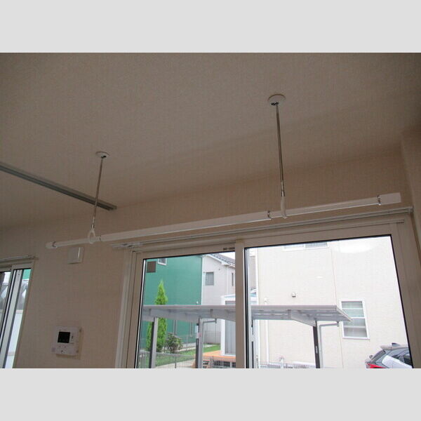 ソル ド レーヴ アッシュ105号室 室内物干し