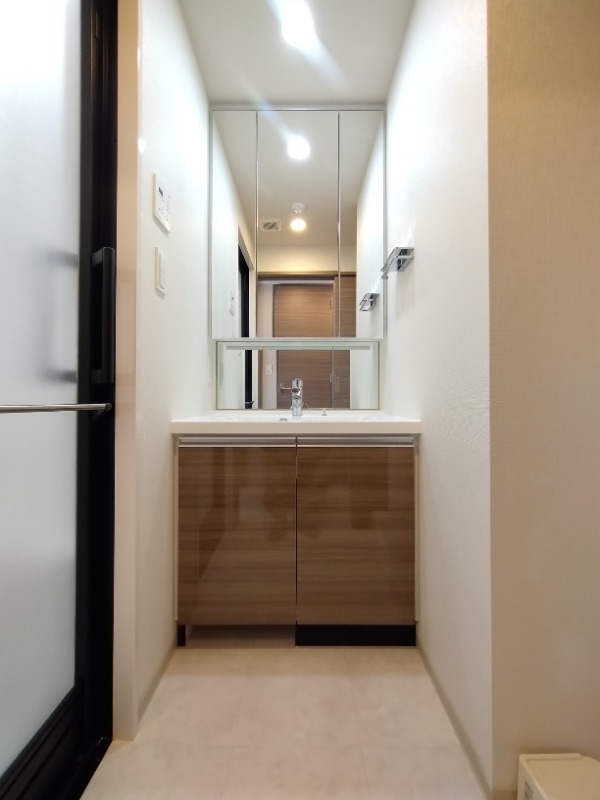 ヴァースクレイシア三鷹 洗面