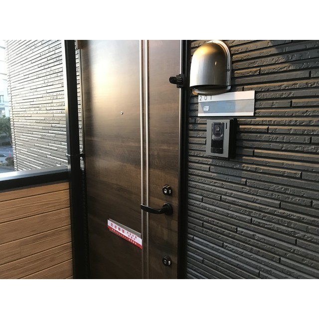 アザーレ・プラネ湘南台201号室 玄関